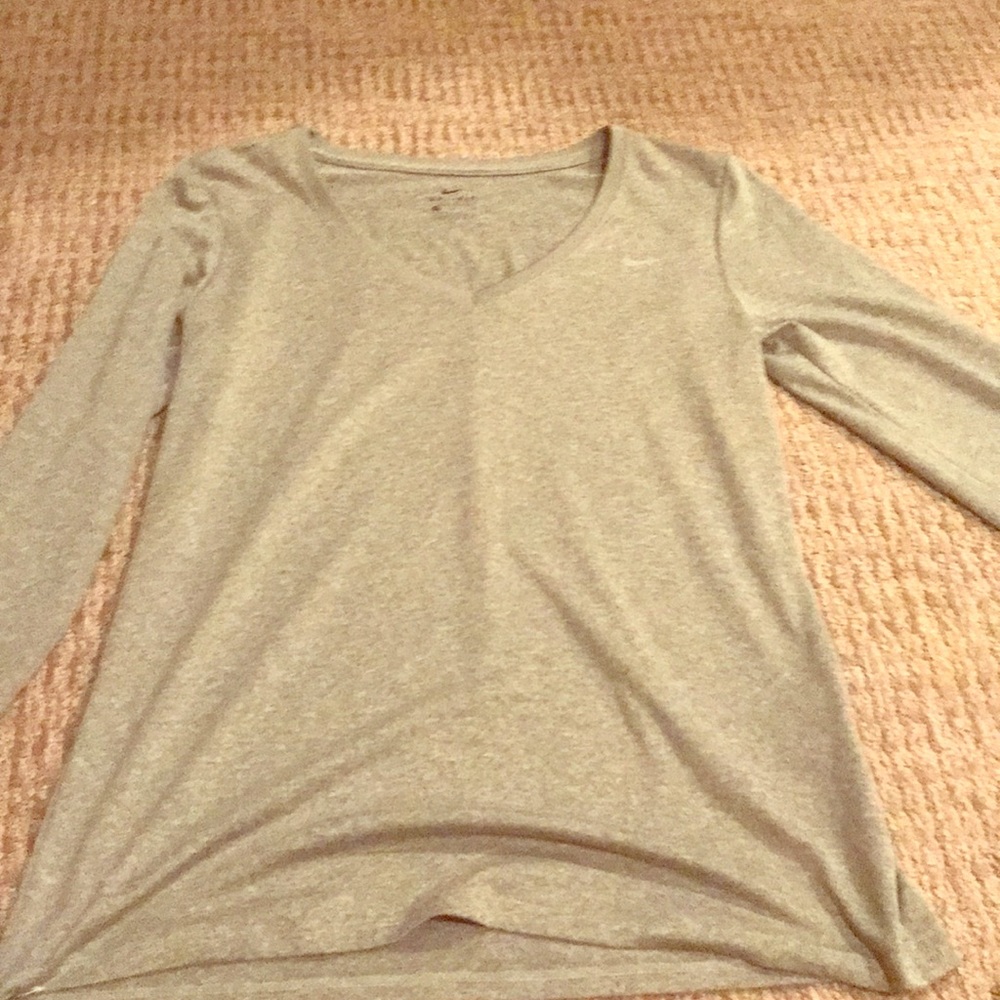Long sleeve tee